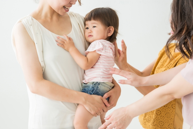 赤ちゃんの人見知り なぜ どうしたらよい 子育てタウン