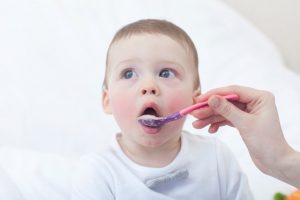 工夫がいろいろ ママも使いやすい赤ちゃんのための食器 おすすめベビー食器いろいろ 子育てタウン